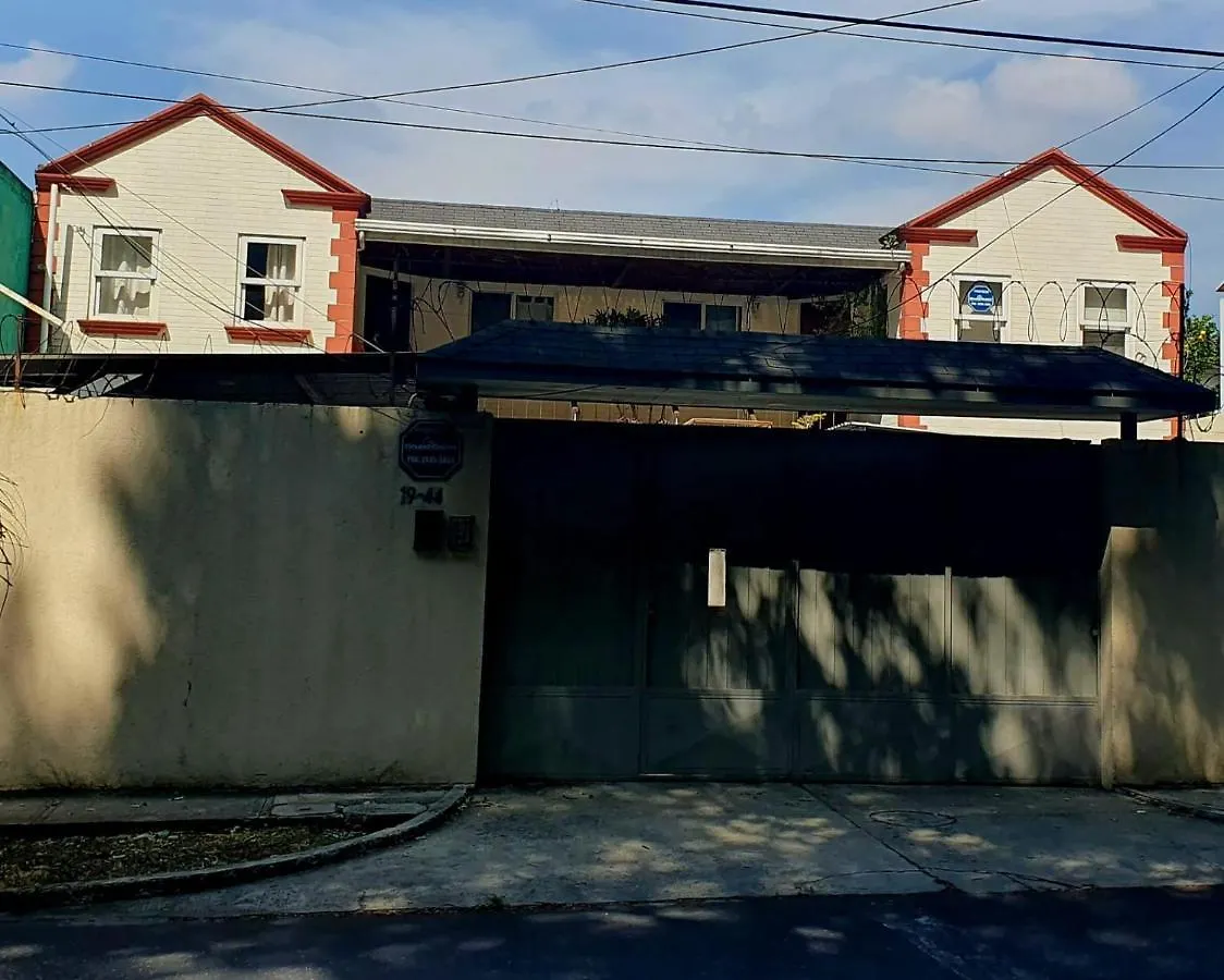 Apartamento Aeropuerto La Aurora Guatemala アパート